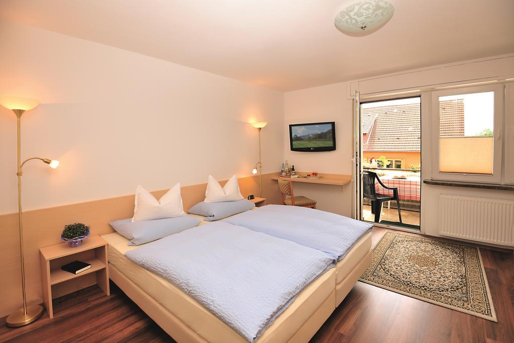 Hotel Pension Heidi โดเบล ภายนอก รูปภาพ